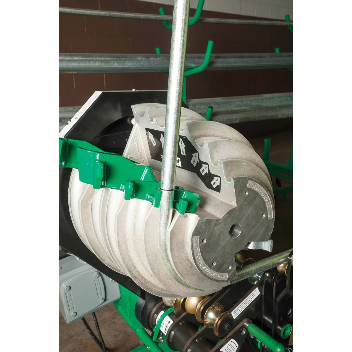 Greenlee 854DX One Shoe Solution EMT, IMC, and Rigid Electric Conduit Bender - Image 12